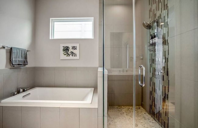 Luxury Downtown Getaway With Breathtaking Views - Foto 13