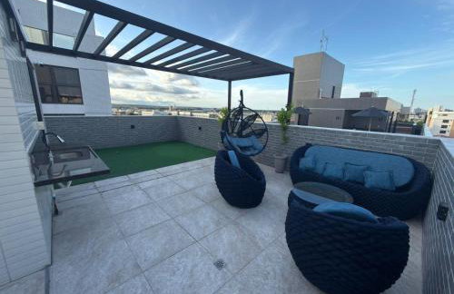 Lindo Studio com rooftop e piscina - Foto 8