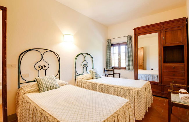 Belvilla by OYO Lavish Farmhouse With Fireplace - Foto 3