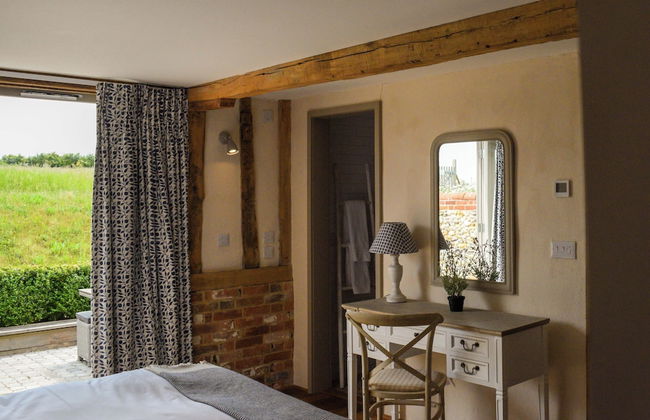 Retreat East - Photo 54