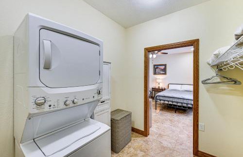 Near Shipshewana and Amish Country Patio and Grill! - Foto 13