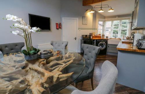 The Old Wagon Shed - Photo 7