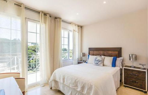 5 Bedroom Amazing Home In Cabrils - Foto 31