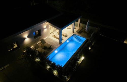 Villa Asimina, A Sensory Escape With Heated Pool by MindYourVilla - Foto 35