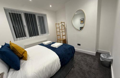 Spacious 4 Bed 4 Bath Stay with Free Parking - Foto 7