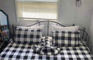 Caseville Splash and Sand Beach House - Photo 39