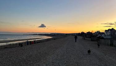 Modern, centrally located, beach view flat - Foto 3