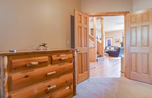 Incredible Views w Garage on Lake and bike trail - Foto 15