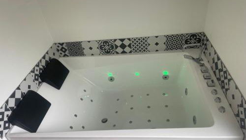 maison entière piscine balnéo - Photo 3