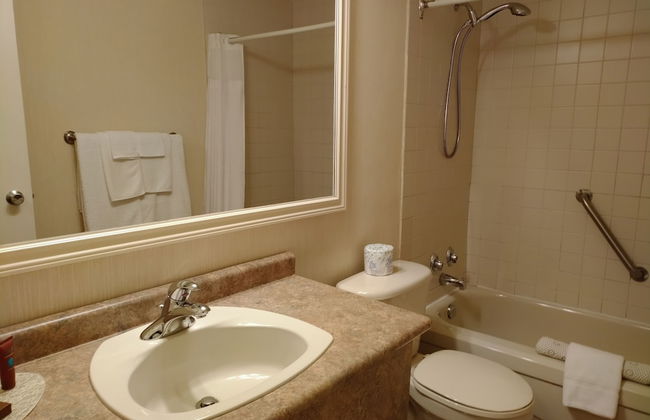 Royal Harbour Resort - Photo 26