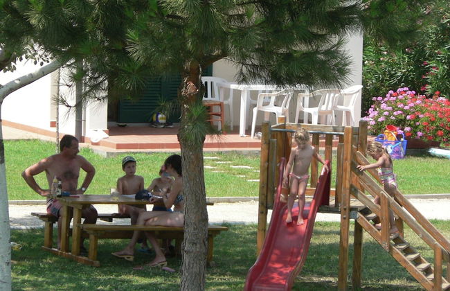 Semi Detached Bungalow with AC near Coast of Tuscany - Foto 19