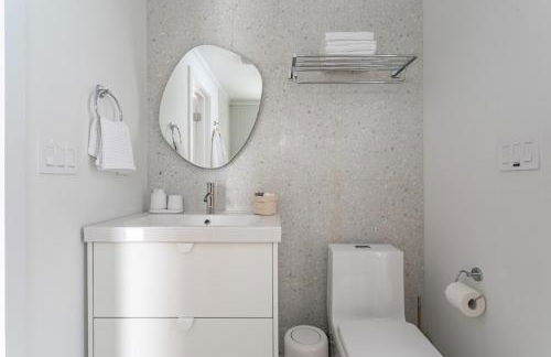 Modern A-Frame Catskills Hot Tub & Fireplace - Foto 16