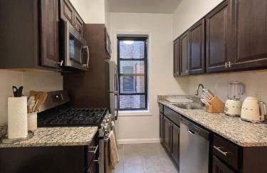 1BR Apt in Sunnyside 15 min to Manhattan - Foto 3