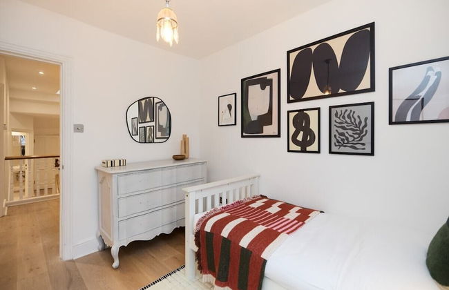 The Belsize Park Place - Charming 6bdr Home With Garden - Foto 22