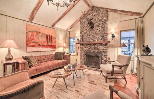 Mirror Lake Cabin about 1 Mi to Dtwn Highlands! - Foto 1