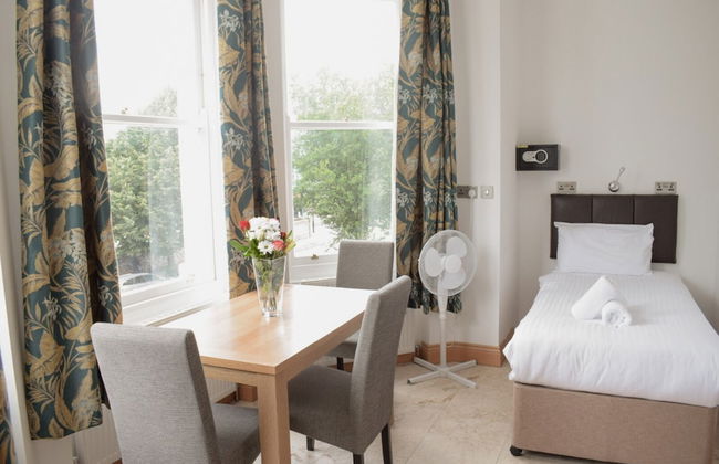 Osborne Apartments - Photo 12