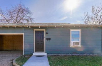 Cozy retreat minutes from stadiums - Photo 7