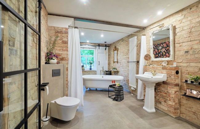 Strohhutmanufaktur - Photo 33