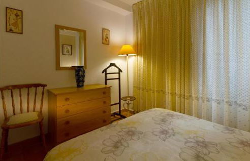 2 Bedroom Cozy Apartment In Gandia - Photo 15