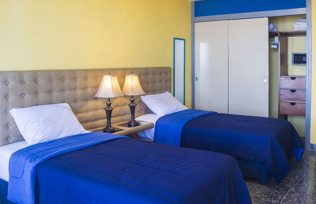 Aparthotel in Havana - Photo 7