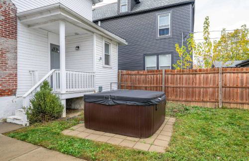 The Restful Roost w Hot Tub - Foto 10