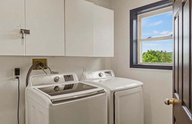 For Lake Sake by Avantstay Lakefront Hot Tub View - Photo 53