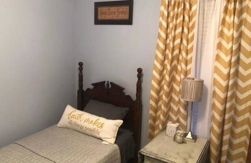 Charming Home in the Piney Woods of East Texas - Foto 17