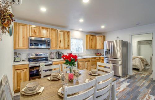 Near Ocean Home Away From Home in Gold Beach - Foto 2