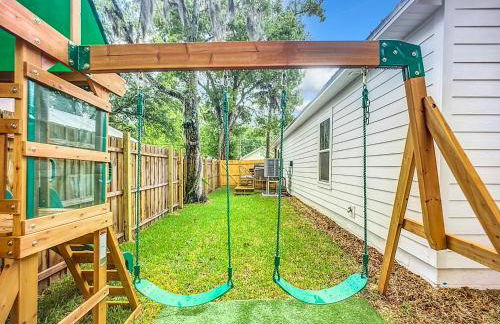 Cozy Coastal Cottage Minutes to Beach and Downtown - Foto 3