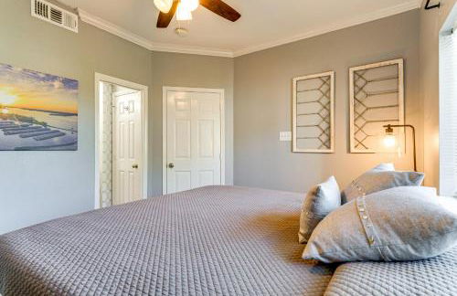 Lake Conroe Condo with Pool Access and Balcony! - Foto 13