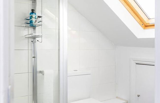 Charming 3-bed Apartment in London - Foto 40