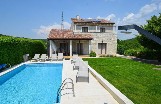 Sophisticated and Chic Villa With Pool - Foto 39