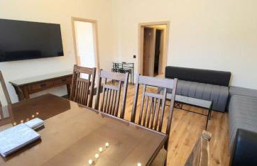 London Luxury 3 bedroom flat, 2 bathrooms, Living Room, free parking, 4 mins to station, garden - Foto 54