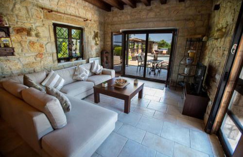 Eco Stone Villa with Private Pool and Jacuzzi - Foto 35