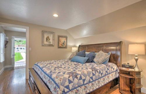 Creekside Home with Patio, Walk to Manitou Incline! - Foto 14