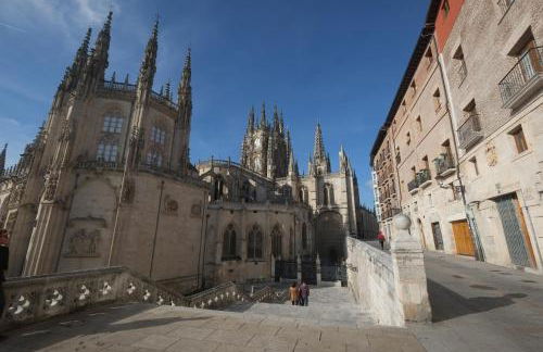 Tocando la Catedral by Exclusive Burgos Apartments - Foto 24