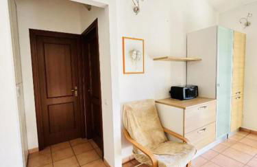 Accogliente Appartamento con Balcone Panoramico Fino a 3 Persone, Vicino al Centro Storico - Foto 16