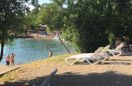 VILLA SOLIS LACUS modernes Apartment - privater beheizbarer Pool- Klimaanlage - private Parkplätze - Foto 54