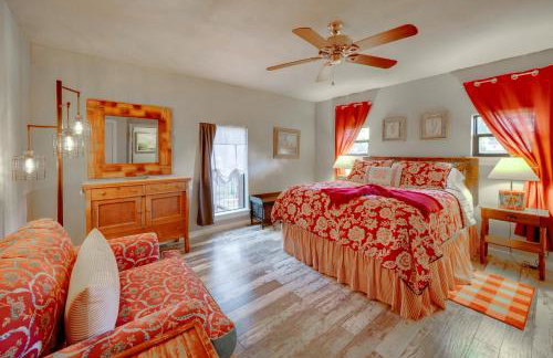 Peaceful Helotes Cabin Fire Pit, 9 Mi to Old Town - Foto 19