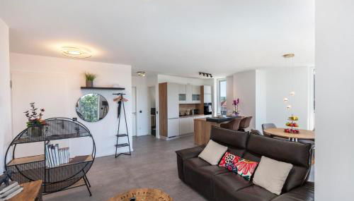 Modern, Cityview, Penthouse Yiwoo - Photo 4