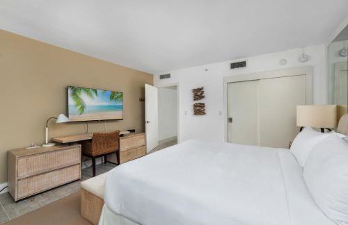 Oceanview Private Condo at 1 Hotel & Homes -1408 - Photo 4