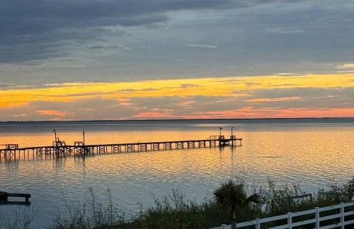 Fishful Thinking ! Pool on the waters edge - Photo 33