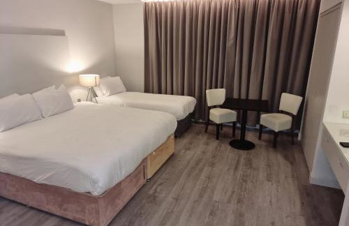 Axiom Park Hotel - Photo 50