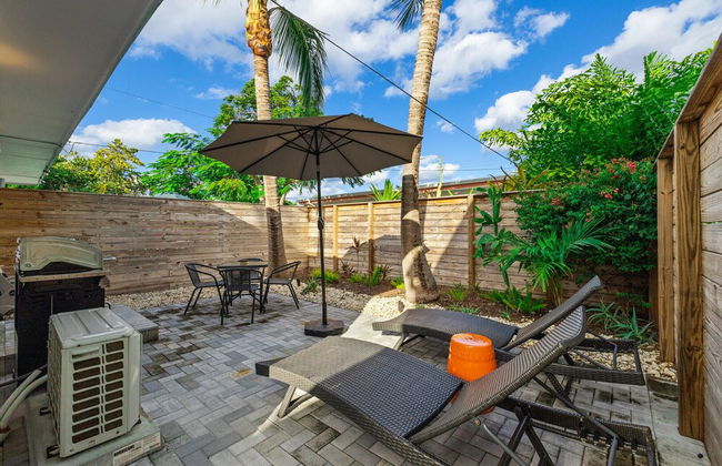 Modern Downtown Bungalow - Foto 15