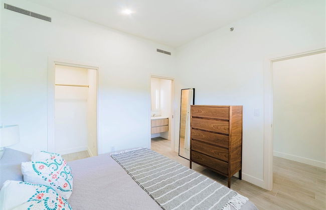 Cayman Luxury Rentals at The Grove - Photo 31