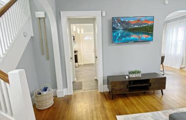 Lux 3BR, Steps from Airport, U of R & Grocery Stores - Foto 21