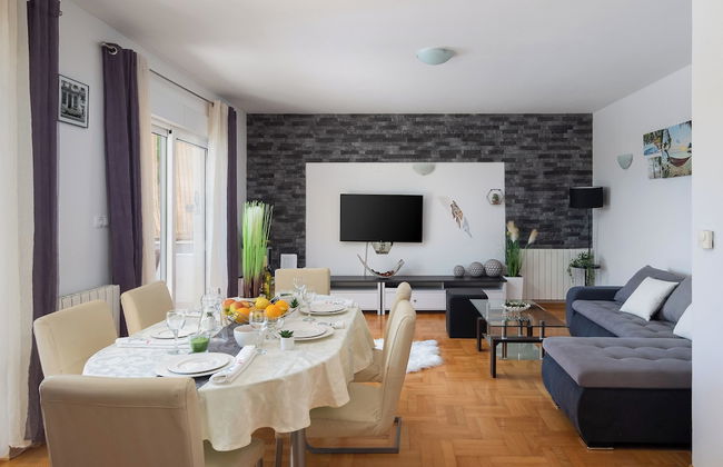 Sunshine Holiday Home - Foto 16