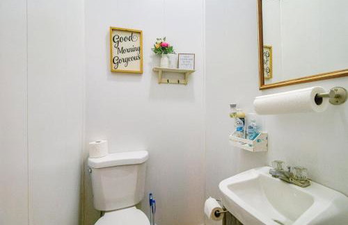 Creekfront Yellville Manor with Parlors and Fire Pit! - Foto 14