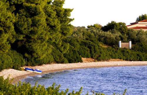 Heracles Guesthouse - Photo 36