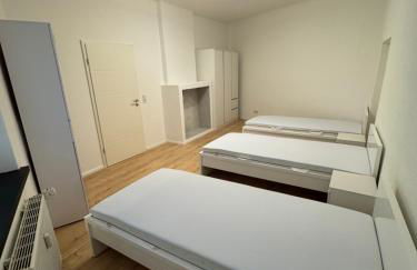 Kernsanierte Monteurwohnung für 5 Personen - Foto 9